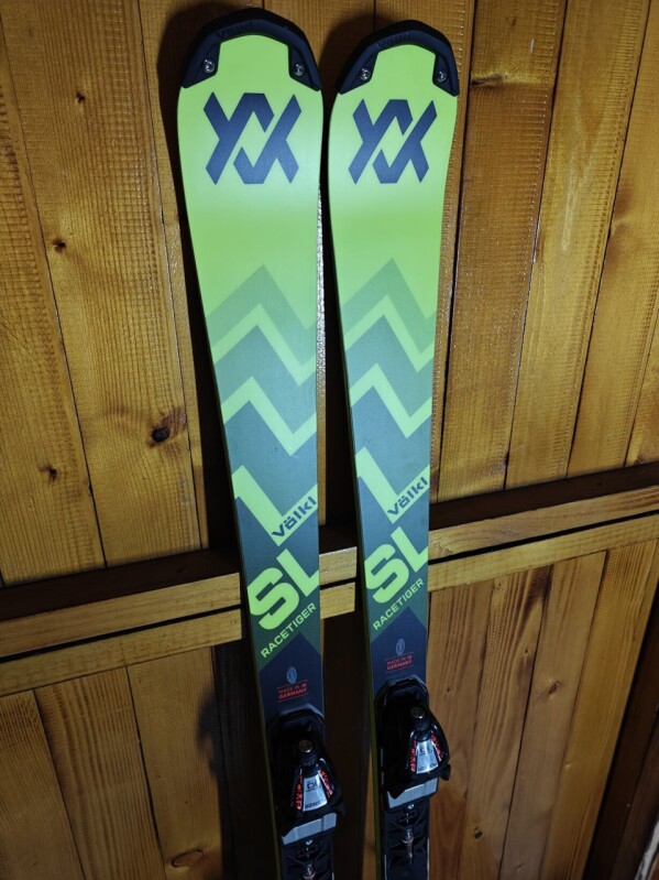 NOVÉ LYŽE VOLKL RACETIGER SL WORLDCUP JR FIS 150CM --MODEL 2025--